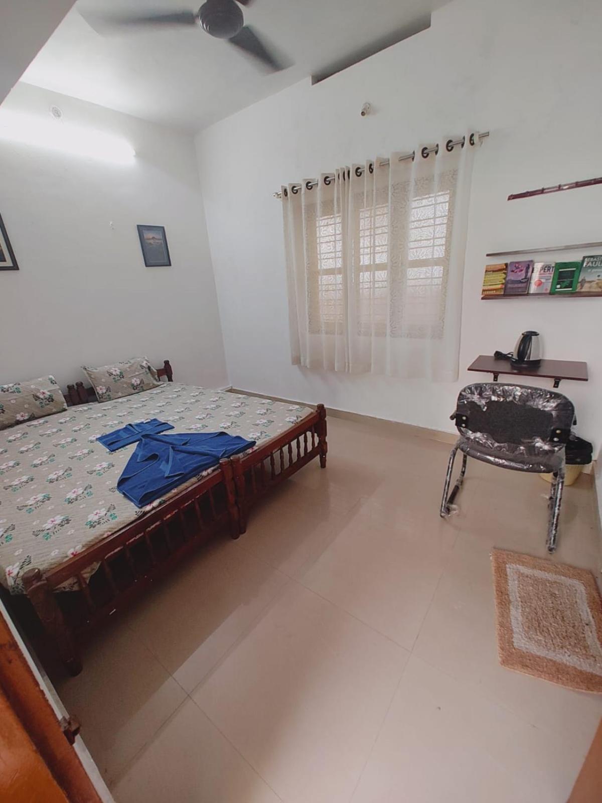 Gogonuts Hostel Varkala Room photo